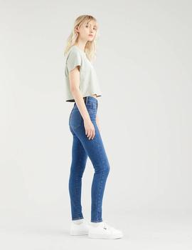 Vaquero Levis tiro alto Superskinny 720 lavado medio