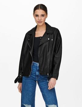 Cazadora biker ecopiel oversized Bella de ONLY