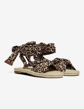 Sandalia espadrilla leopardo de ONLY