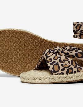 Sandalia espadrilla leopardo de ONLY