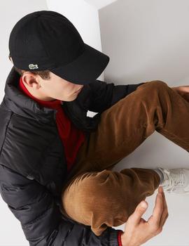 Gorra negra LACOSTE