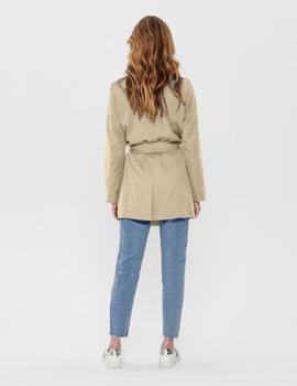 Trench corto color beige  de Only