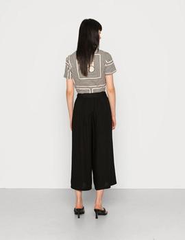 Pantalón negro de mujer fluido estilo Culotte de Pieces