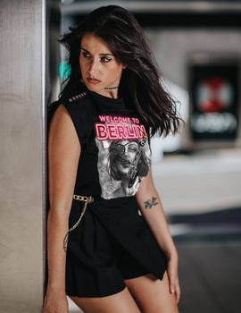 Camiseta de mujer BERLIN negra