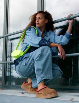 Zapatilla plataforma UGG W Tazz color tostado