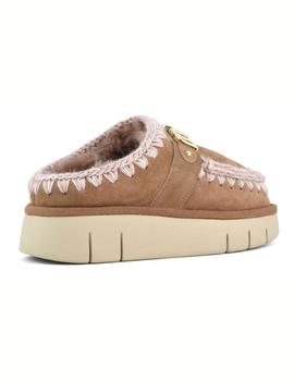 Zueco Mou Bounce clog metal logo MARRON ROSACEO