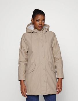 Chubasquero beige forrado de borreguillo de ONLY