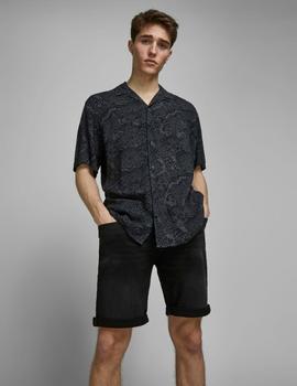 Vaqueros cortos negros JACK&JONES de corte regular fit