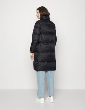 Abrigo negro largo de plumas Calvin Klein