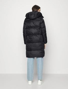 Abrigo negro largo de plumas Calvin Klein