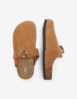 Zueco de piel con hebilla color camel ONLHUSTON