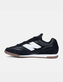 Zapatilla Unisex negra New Balance URC42LB