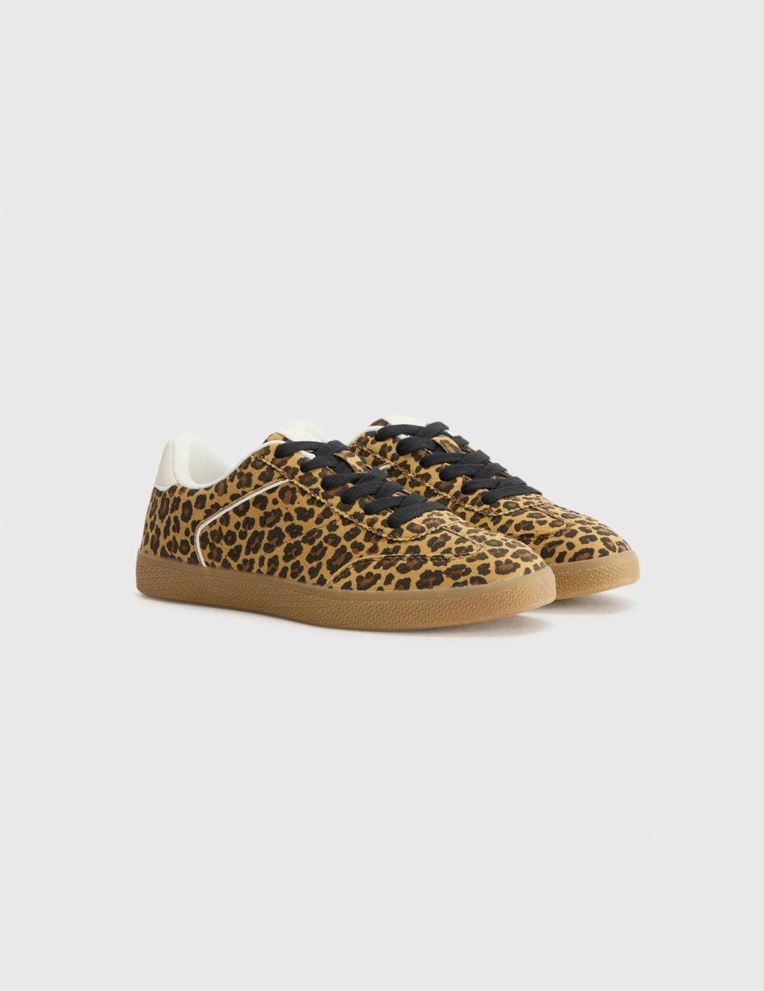 Zapatilla animal print marrón de ONLY