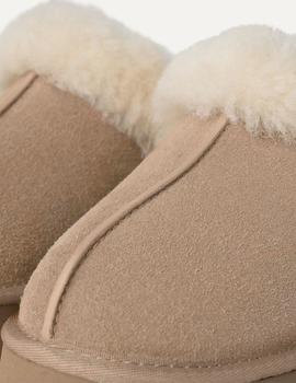 Zueco UGG W Disquette color Arena