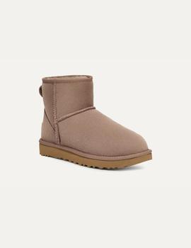 Bota UGG W Classic Mini II color marrón